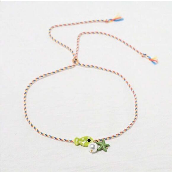 Green Fish Charm Necklace S855 - Picture 1 of 4